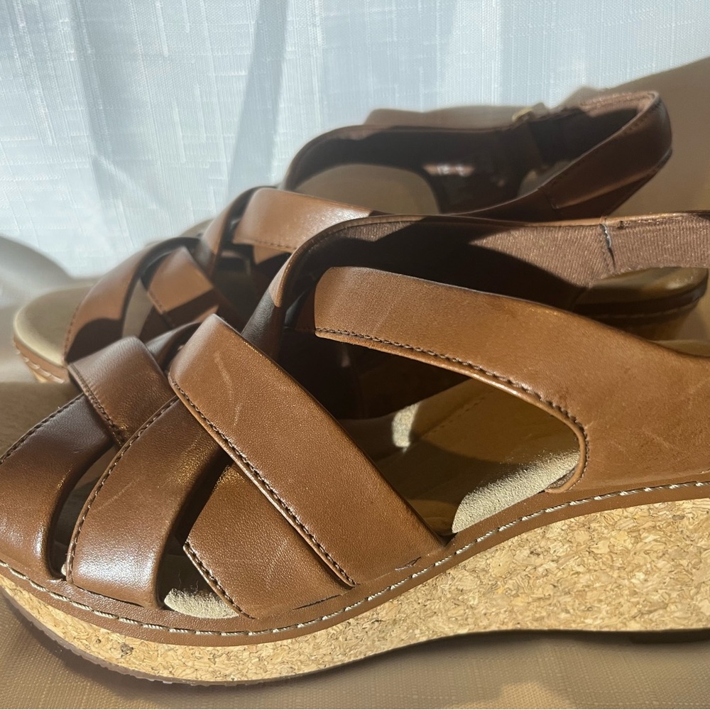 Clarks Brown sandals